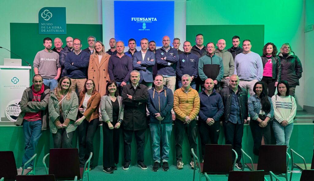 Empleados que asistieron a la reunión anual organizada por FUENSANTA.